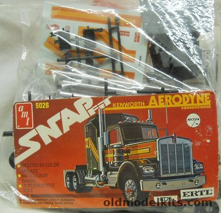 AMT 1/32 Kenworth Aerodyne Conventional Semi Truck Tractor - Bagged, 5026 plastic model kit